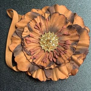 Tortoise Tieks flower